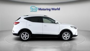 MG MG ZS TROPHY CONNECT