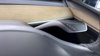 Tesla Model Y BASE