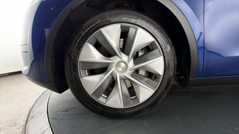 Tesla Model Y BASE