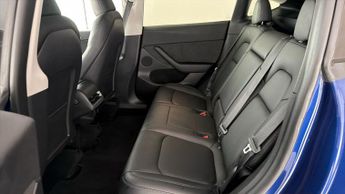 Tesla Model Y BASE