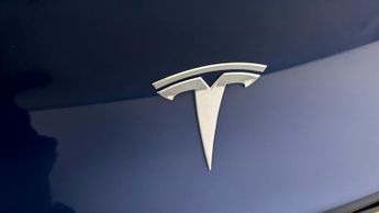 Tesla Model Y BASE