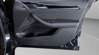 BMW iX3 M SPORT