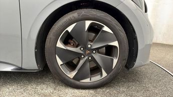 CUPRA Born V2