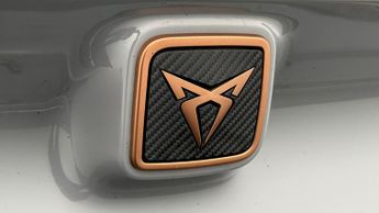 CUPRA Born V2