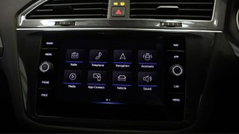 Volkswagen Tiguan LIFE TSI DSG