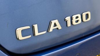 Mercedes-Benz CLA CLA 180 AMG LINE EXECUTIVE