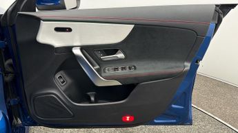 Mercedes-Benz CLA CLA 180 AMG LINE EXECUTIVE