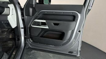 Land Rover Defender 110 X-DYNAMIC SE