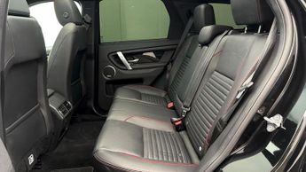 Land Rover Discovery Sport R-DYNAMIC SE
