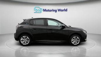Peugeot E-208 ALLURE PREMIUM PLUS