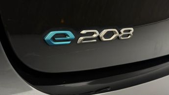 Peugeot E-208 ALLURE PREMIUM PLUS