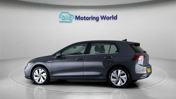 Volkswagen Golf STYLE TDI DSG