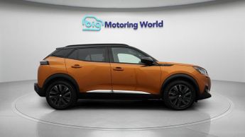 Peugeot E-2008 GT PREMIUM