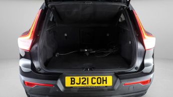 Volvo XC40 RECHARGE T4 R-DESIGN