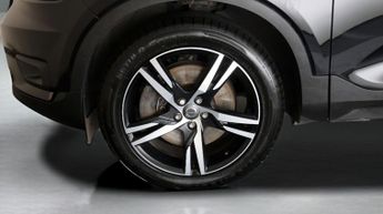 Volvo XC40 RECHARGE T4 R-DESIGN