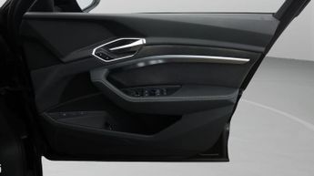 Audi e-tron QUATTRO BLACK EDITION