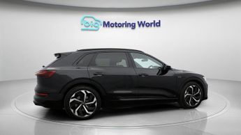 Audi e-tron QUATTRO BLACK EDITION