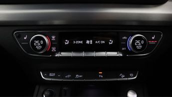Audi Q5 TFSI E S LINE QUATTRO