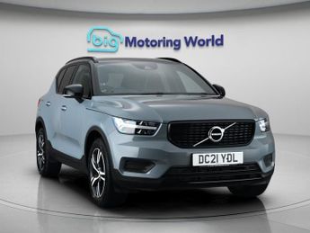 Volvo XC40 T3 R-DESIGN