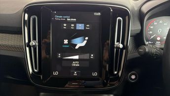 Volvo XC40 T3 R-DESIGN