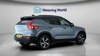 Volvo XC40 T3 R-DESIGN