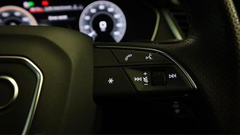 Audi Q5 TFSI E S LINE QUATTRO