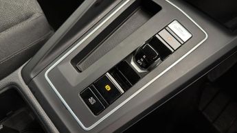 Volkswagen Golf LIFE ETSI DSG