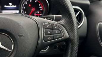 Mercedes-Benz GLA GLA 180 URBAN EDITION