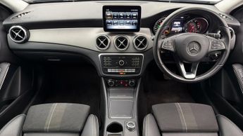Mercedes-Benz GLA GLA 180 URBAN EDITION