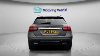 Mercedes-Benz GLA GLA 180 URBAN EDITION