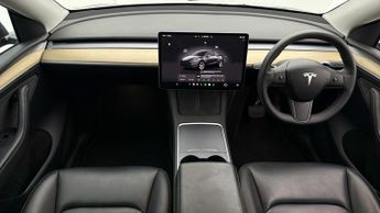 Tesla Model Y BASE