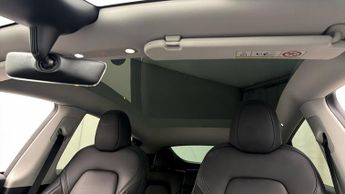 Tesla Model Y BASE