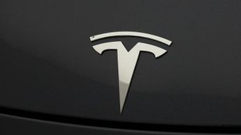 Tesla Model Y BASE