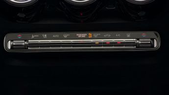 Mercedes-Benz EQB EQB 300 4MATIC AMG LINE PREMIUM
