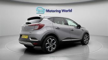 Renault Captur TECHNO E-TECH
