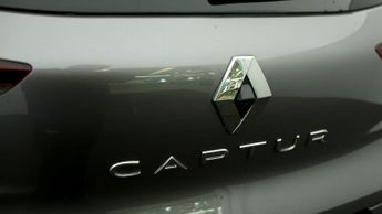 Renault Captur TECHNO E-TECH