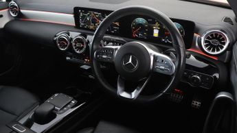 Mercedes-Benz CLA CLA 180 AMG LINE EXECUTIVE