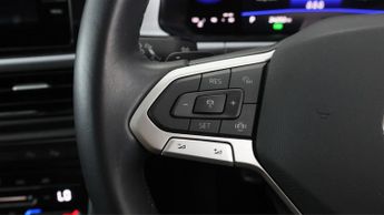 Volkswagen T-Roc LIFE TSI DSG