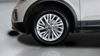 Volkswagen T-Roc LIFE TSI DSG