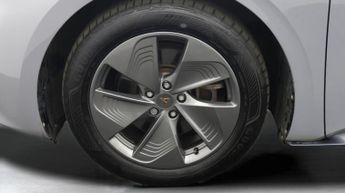 CUPRA Born V1