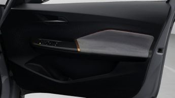 CUPRA Born V1