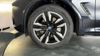 BMW iX3 M SPORT