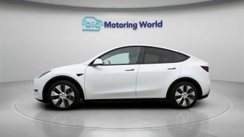 Tesla Model Y BASE