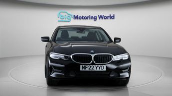 BMW 3 Series 330E SE PRO