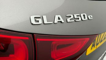 Mercedes-Benz GLA GLA 250 E AMG LINE