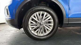 Volkswagen T-Roc LIFE TSI