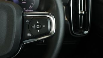 Volvo XC40 RECHARGE T4 PLUS