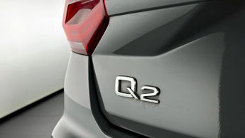 Audi Q2 TFSI S LINE BLACK EDITION