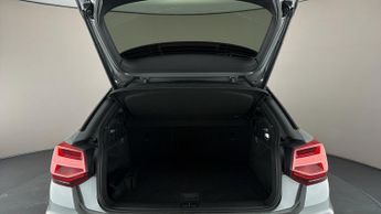 Audi Q2 TFSI S LINE BLACK EDITION