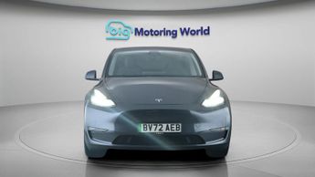 Tesla Model Y LONG RANGE AWD
